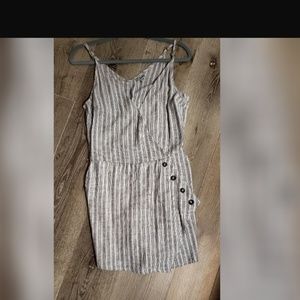 V-Neck Romper. NEW. SMALL